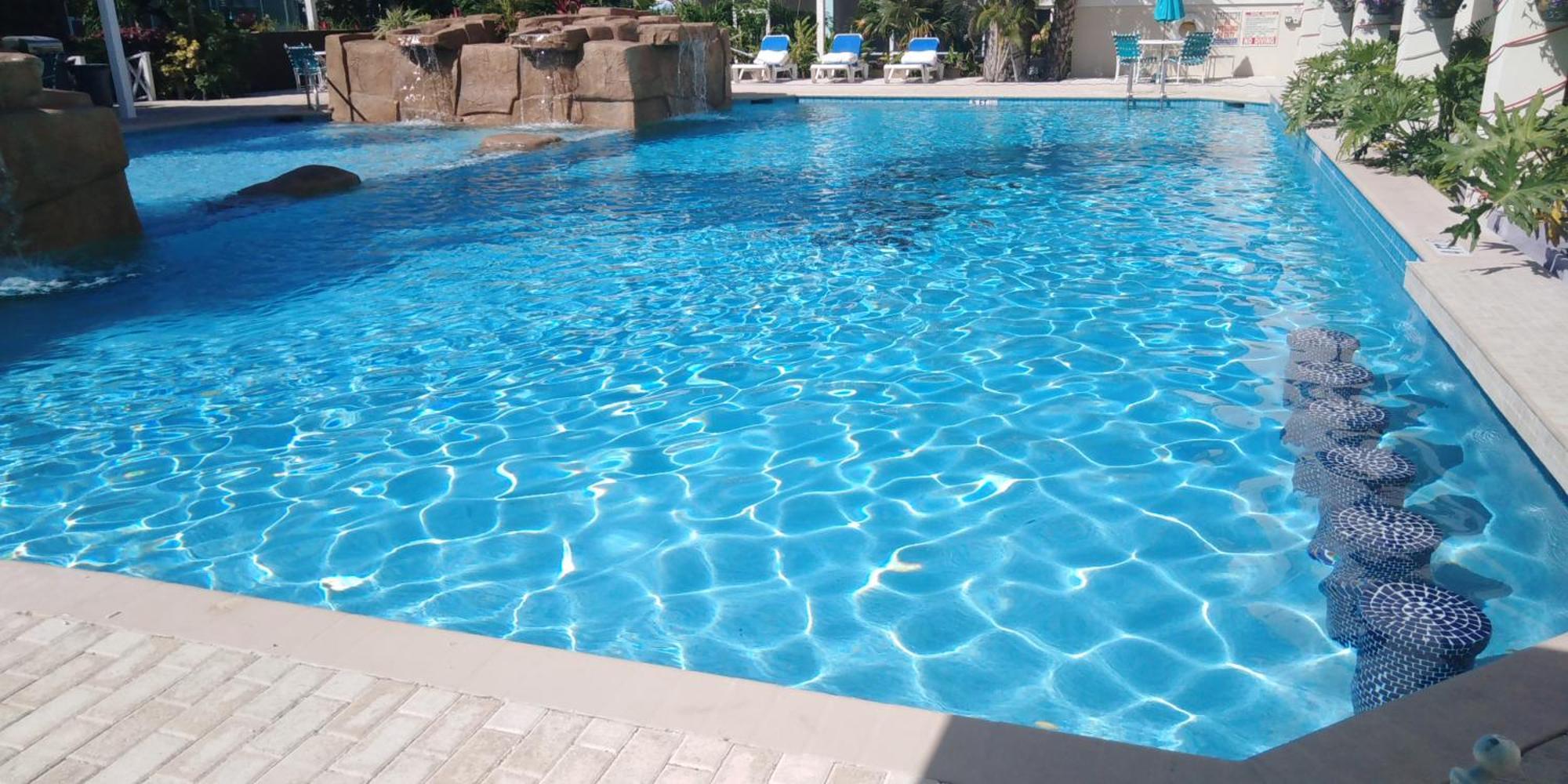 Seven Mile Beach Resort George Town Bagian luar foto